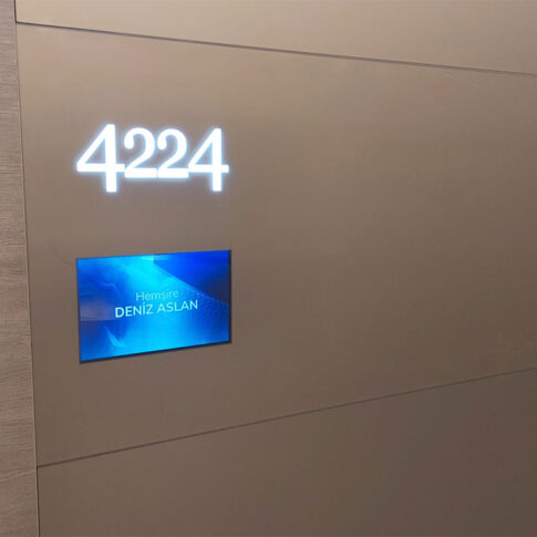 Acibadem-Hastanesi-Maslak-Doktor-Kapi-Bilgilendirme-Ekranlari-7