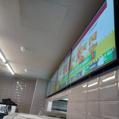 Fan-Burger-Menuboard-4