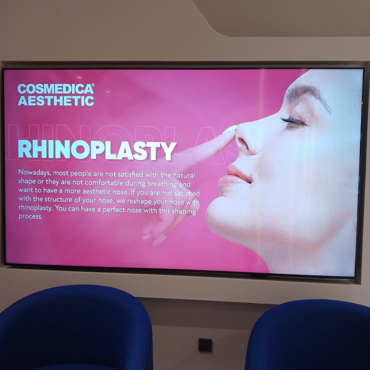 Cosmedica Hastanesi Signage Ekran