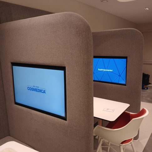 Cosmedica Hastanesi Signage Ekran